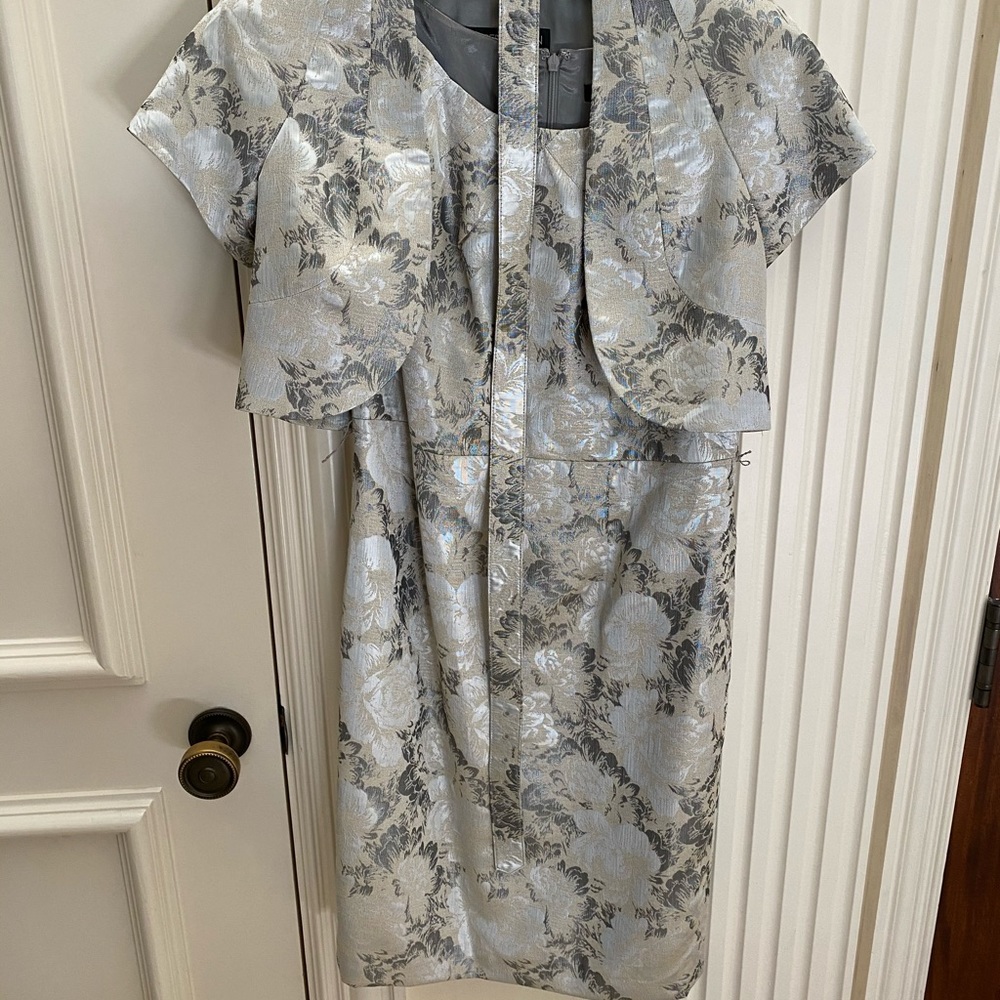 Albert Nipon wedding dress